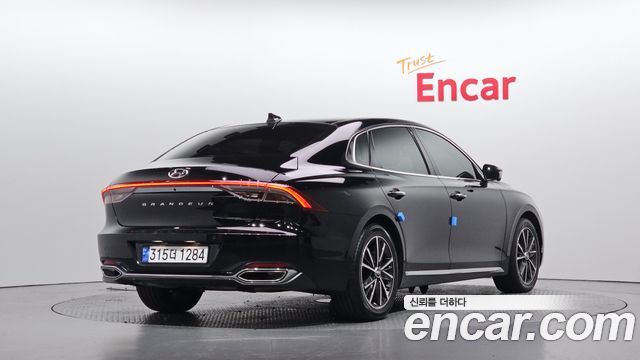Hyundai Grandeur 2022 — photo 2