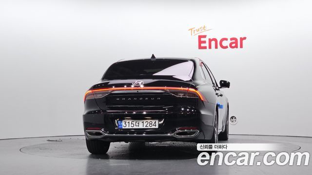 Hyundai Grandeur 2022 — photo 4