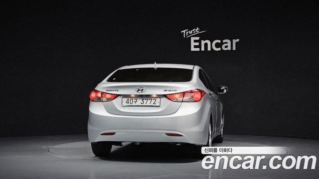 Hyundai AVANTE 2012 — photo 4