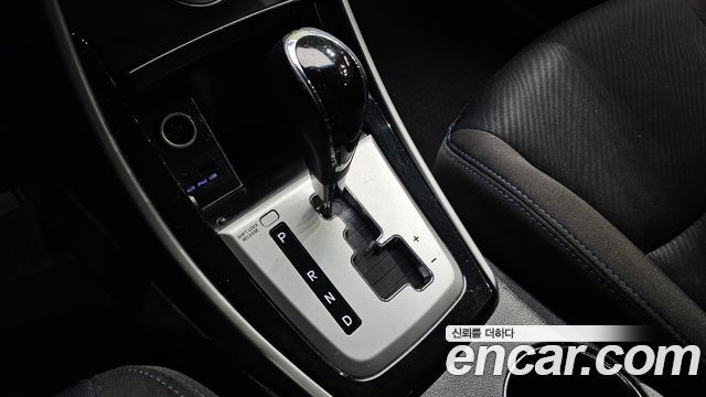 Hyundai AVANTE 2012 — photo 9