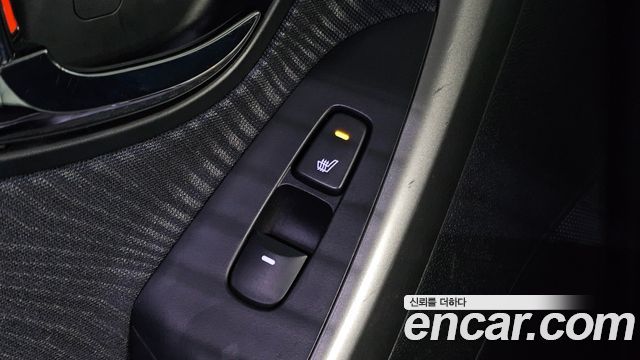 Hyundai AVANTE 2012 — photo 19