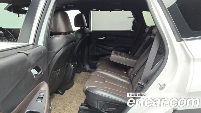 Hyundai Santafe 2021 — photo 17