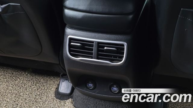 Hyundai Santafe 2021 — photo 28