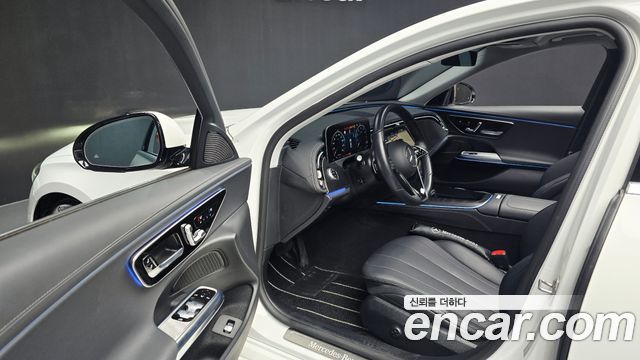 Mercedes-Benz E-Class 2024 — photo 10