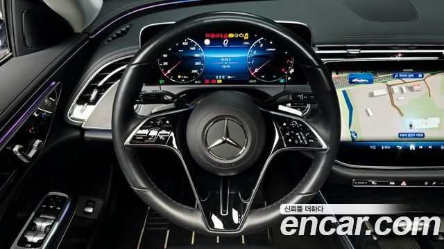 Mercedes-Benz E-Class 2024 — photo 13
