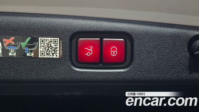 Mercedes-Benz E-Class 2024 — photo 18