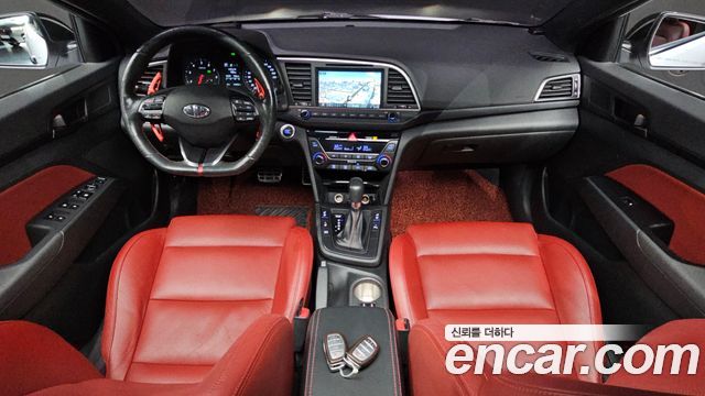Hyundai AVANTE 2018 — photo 7