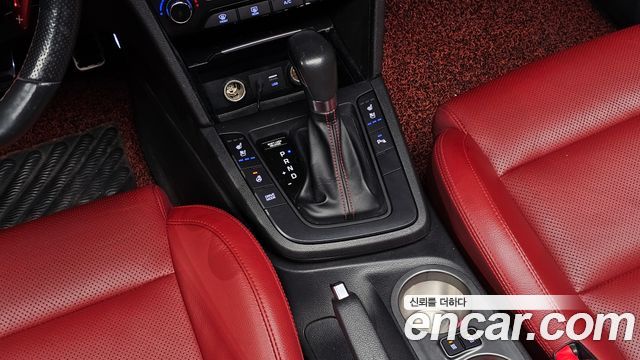 Hyundai AVANTE 2018 — photo 9