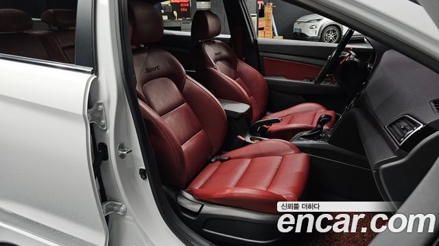 Hyundai AVANTE 2018 — photo 12