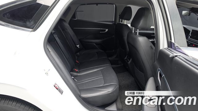 Hyundai Sonata 2020 — photo 17