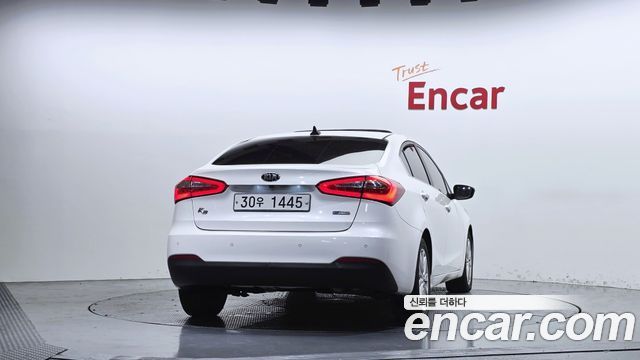 Kia K3 2015 — photo 4
