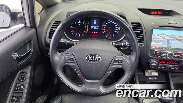 Kia K3 2015 — photo 19