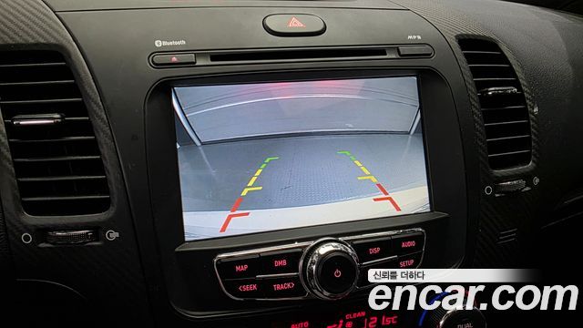 Kia K3 2015 — photo 21