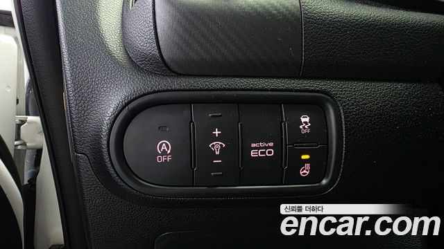Kia K3 2015 — photo 23