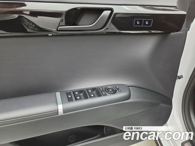 Hyundai Grandeur 2025 — photo 19