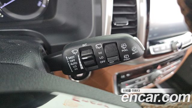 KG Mobility Rexton 2018 — photo 14