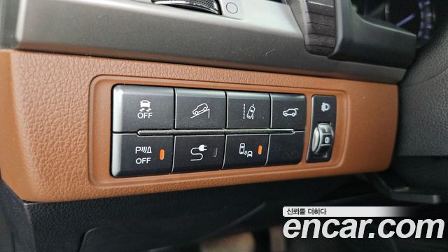 KG Mobility Rexton 2018 — photo 15