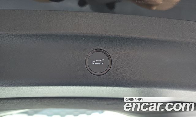 Tesla Model Y 2023 — photo 14
