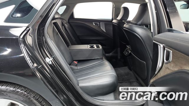 Kia K8 2022 — photo 17