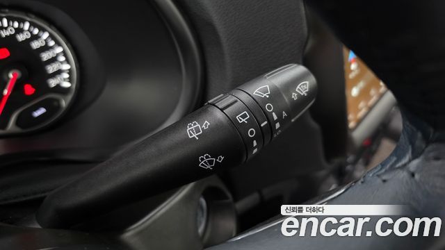 Jeep Renegade 2022 — photo 26