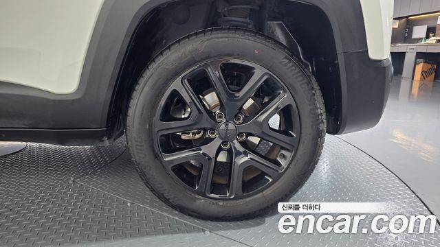 Jeep Renegade 2022 — photo 7