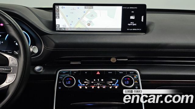 Genesis GV80 2020 — photo 14