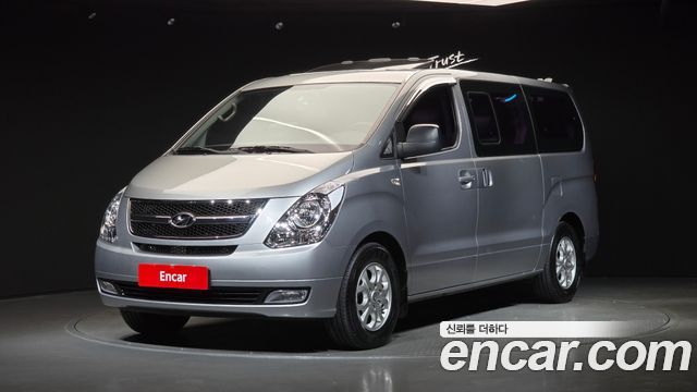 Hyundai Starex 2011 — photo 1