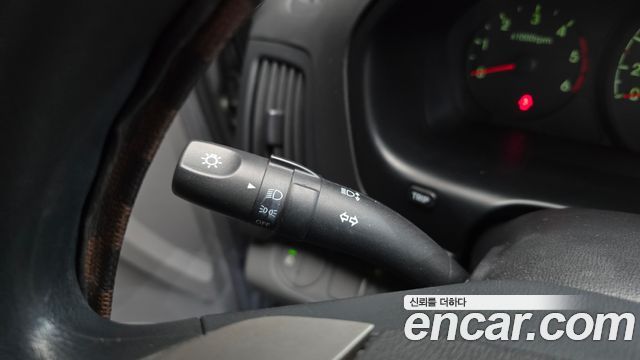 Hyundai Starex 2011 — photo 17