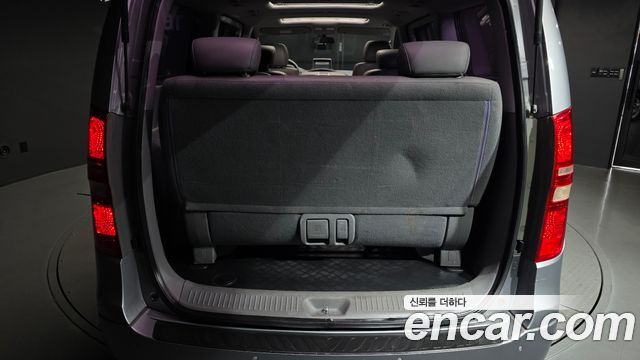 Hyundai Starex 2011 — photo 20