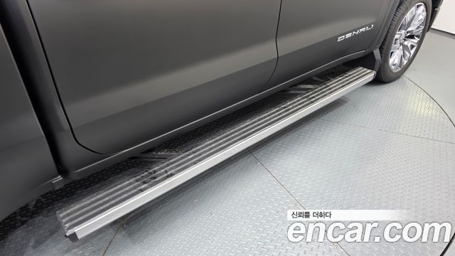 GMC Sierra 2024 — photo 25