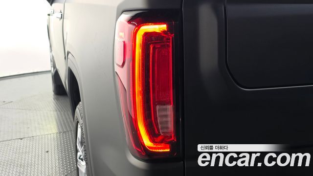 GMC Sierra 2024 — photo 9