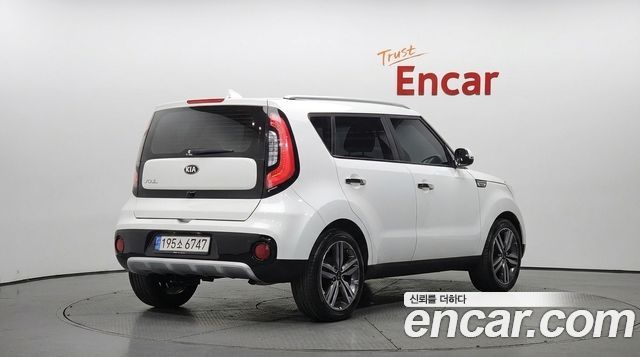 Kia Soul 2017 — photo 2