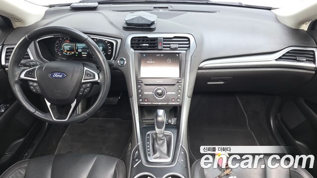 Ford Mondeo 2017 — photo 10