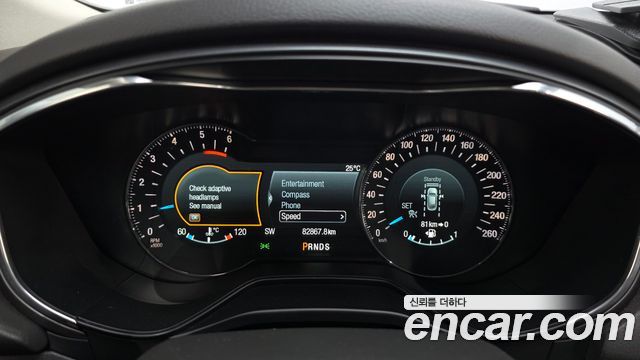 Ford Mondeo 2017 — photo 11
