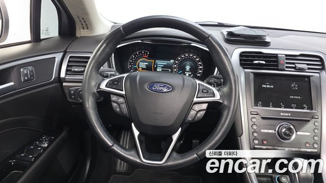 Ford Mondeo 2017 — photo 19