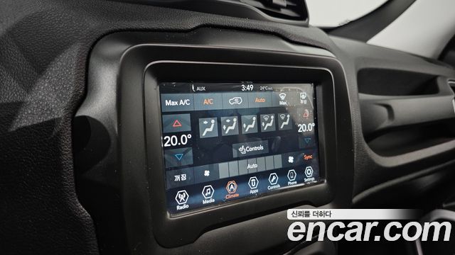 Jeep Renegade 2018 — photo 20