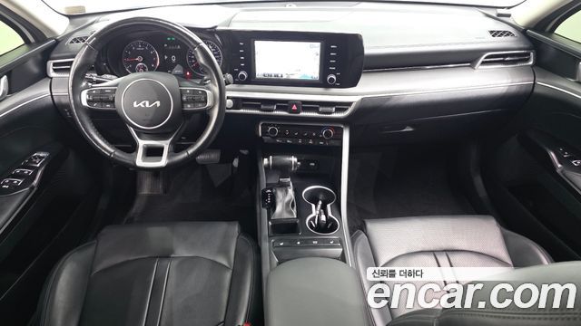 Kia K5 2023 — photo 10