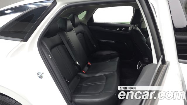Kia K5 2023 — photo 17
