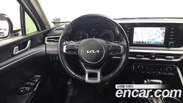 Kia K5 2023 — photo 18