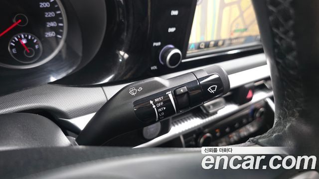 Kia K5 2023 — photo 22