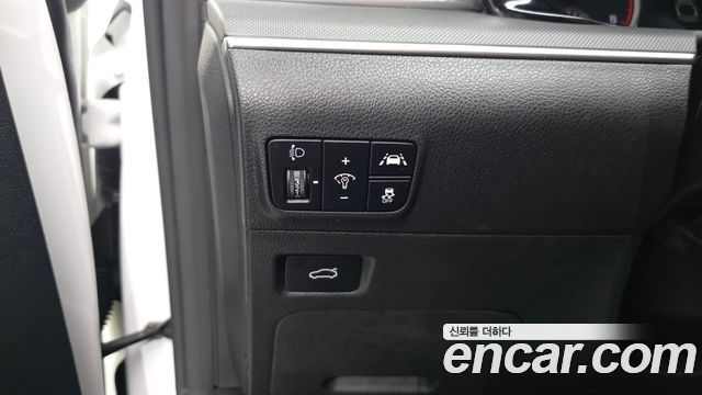 Kia K5 2023 — photo 25