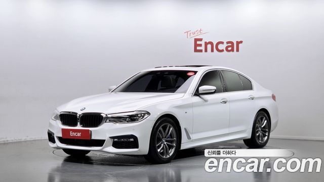 BMW 5-Series 2018 — photo 1