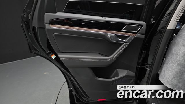 Volkswagen Touareg 2026 — photo 15