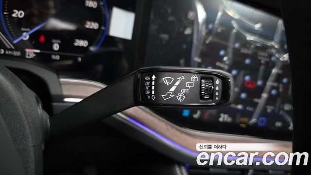Volkswagen Touareg 2026 — photo 30