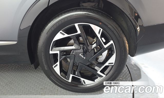 Kia Sportage 2023 — photo 7