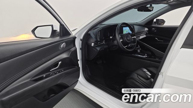 Hyundai AVANTE 2023 — photo 13