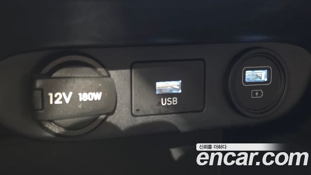 Hyundai AVANTE 2023 — photo 19