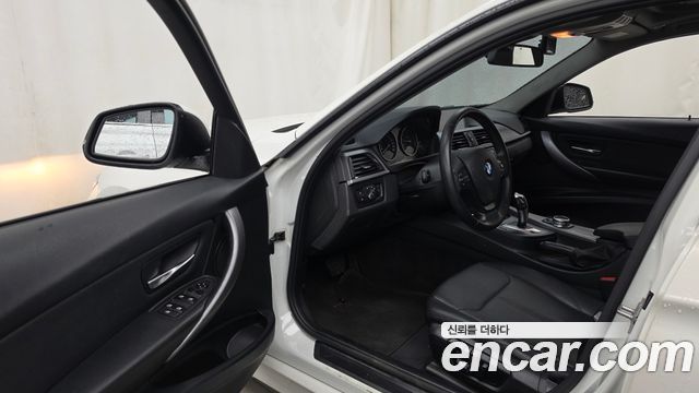 BMW 3-Series 2014 — photo 10