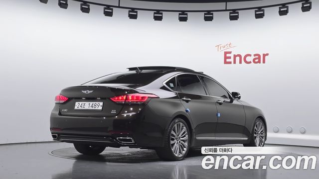 Genesis G80 2018 — photo 2
