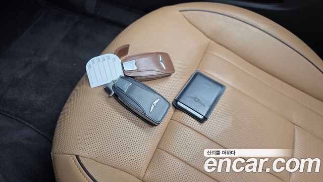 Genesis G80 2018 — photo 21